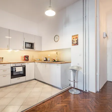 Basilika Breathless View One Bedroom Free Parking Upon Reservation 公寓 *